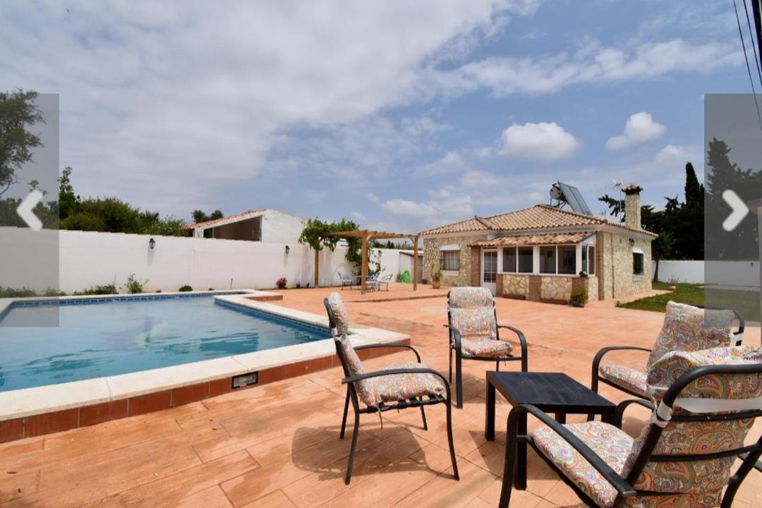 צ'יקלנה דה לה פרונטרה Chalet Villa Caulina מראה חיצוני תמונה