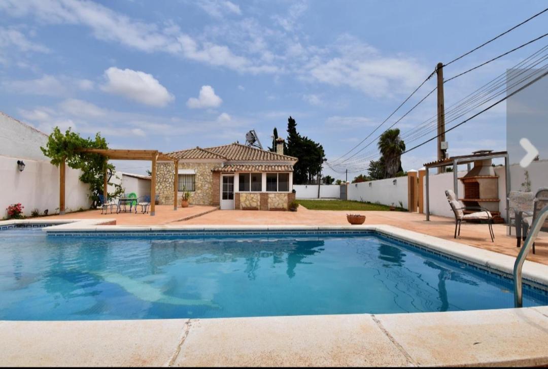צ'יקלנה דה לה פרונטרה Chalet Villa Caulina מראה חיצוני תמונה